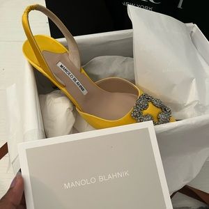 Manolo Blahnik Classic Sling backs